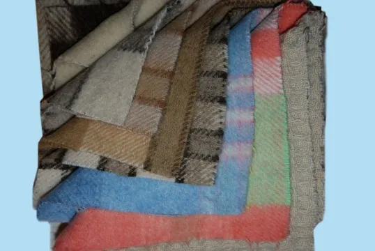 Одеяла в няколко цвята